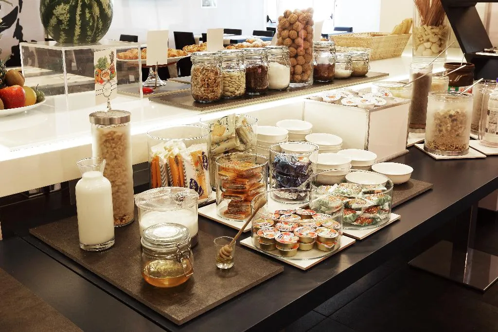Restaurant, Holiday Inn Milan Nord Zara, Milan