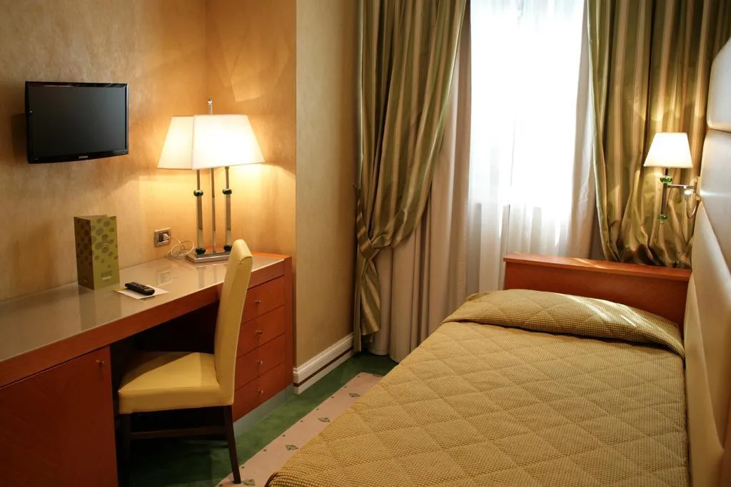 SINGLE STANDARD Room, Hotel Perusia & La Villa, Perugia