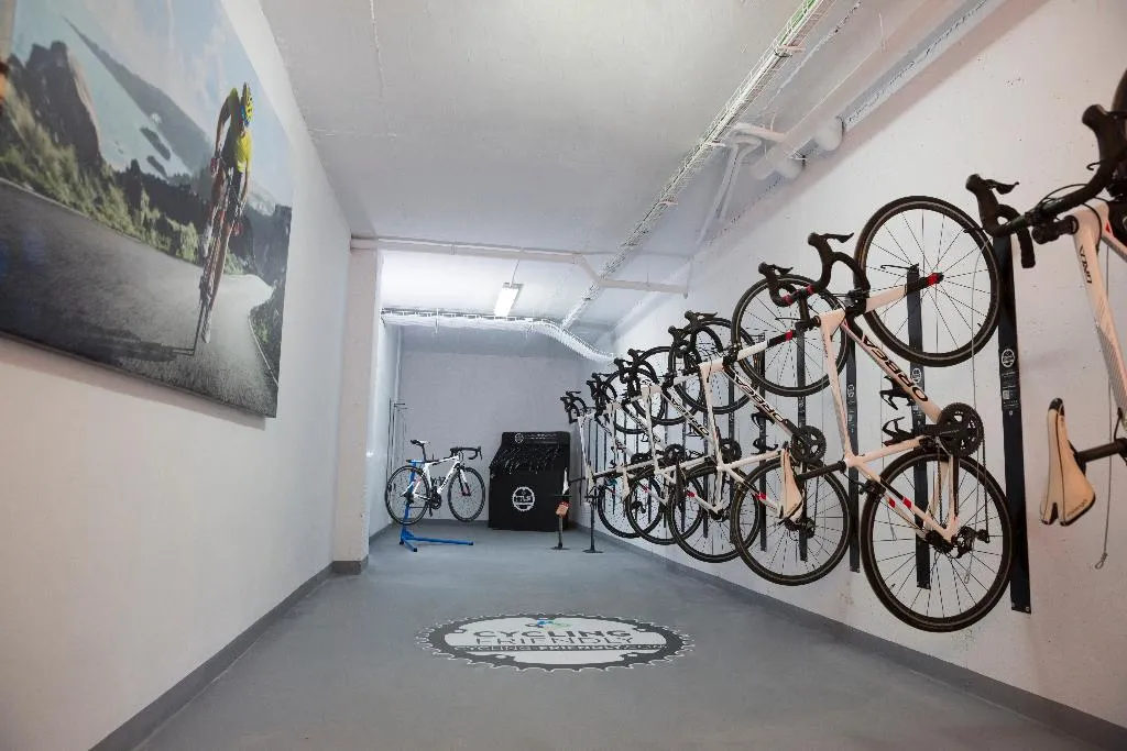 TRIPLE STANDARD Room, Puente Real, Costa Del Sol