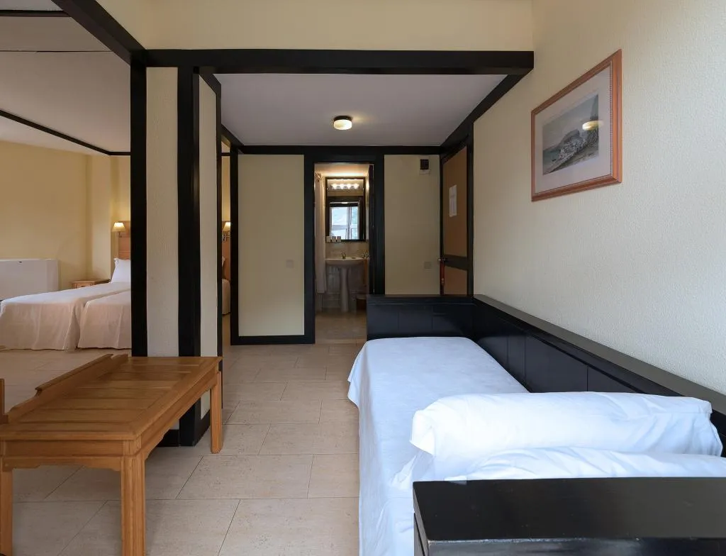 Room, Baia Madeira Hotel, Madeira