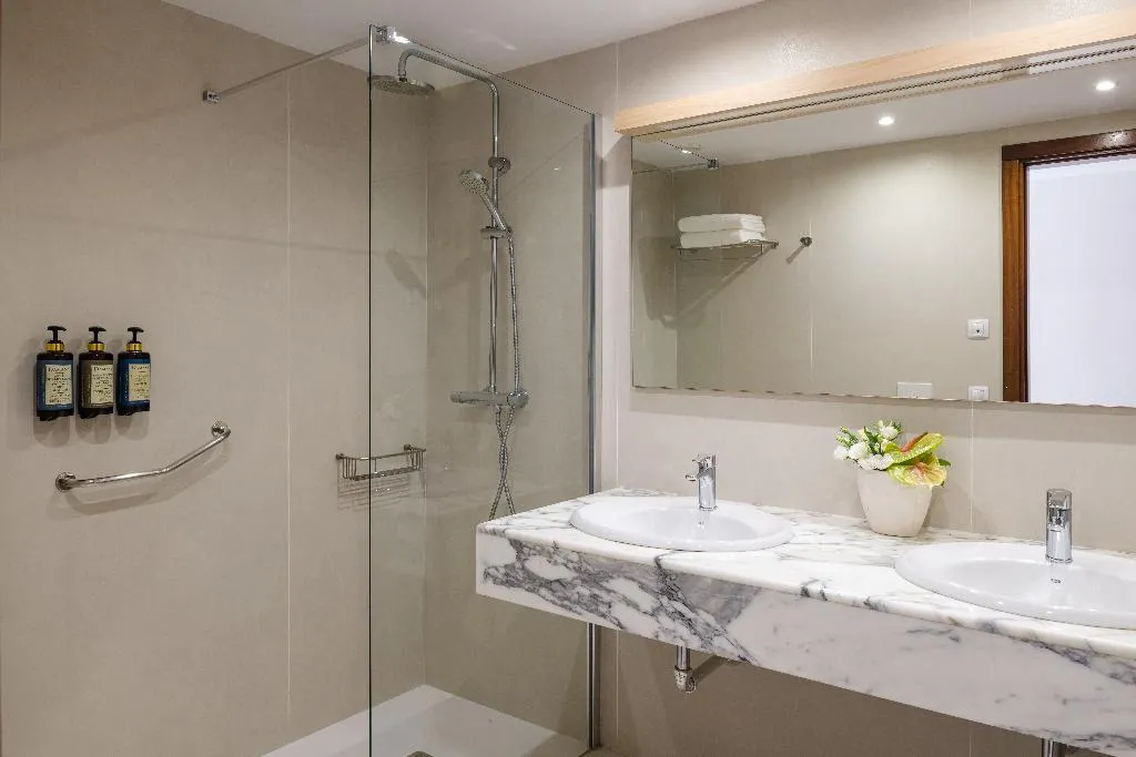 Room, Plus Fariones Suite Hotel, Lanzarote