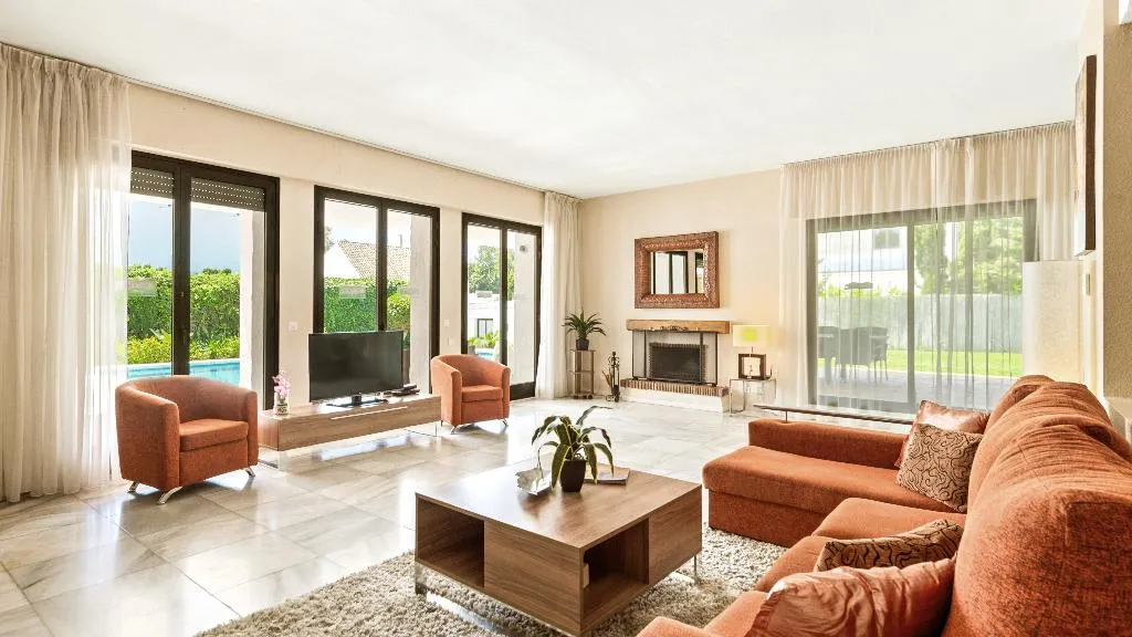 VILLA STANDARD Room, Villa Marina Puerto Banus, Costa Del Sol