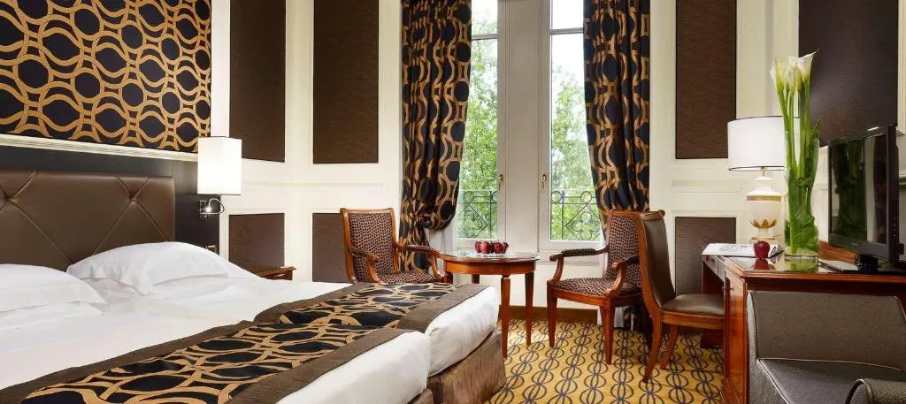 Room, Grand Visconti Palace, Milan