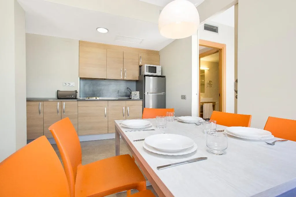 APARTMENT CAPACITY 4 TWO BEDROOMS Room, Aparthotel Odissea Park, Costa Brava