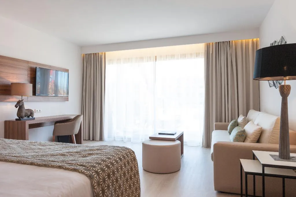JUNIOR SUITE EXECUTIVE Room, Zafiro Palace Alcudia, Majorca