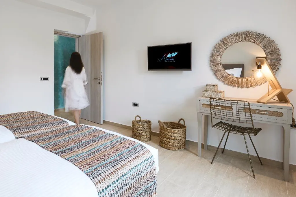 Room, Almyriki Beach Villa, Santorini