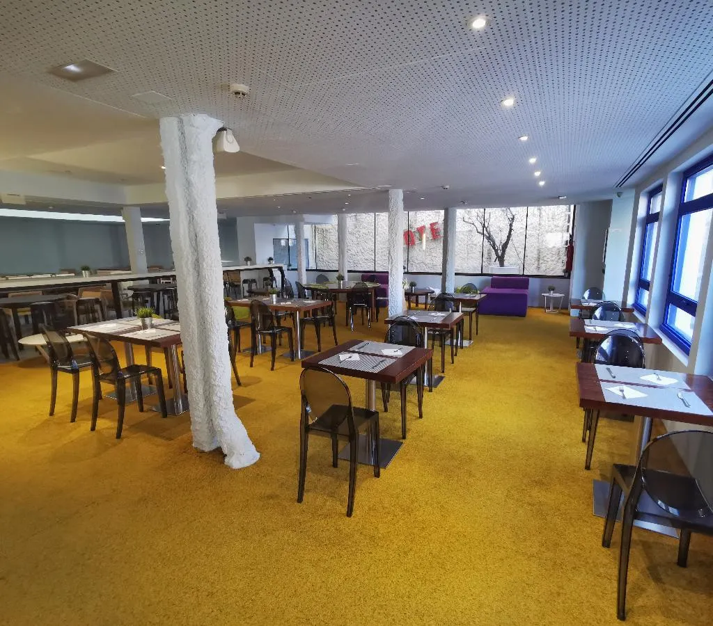 Restaurant, La Posada del Chaflan, Madrid