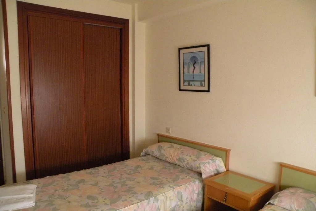 Room, Gemelos XII, Costa Blanca
