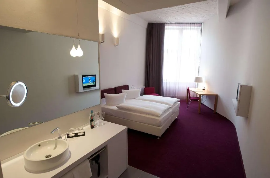 Room, Wyndham Garden Berlin Mitte, Berlin