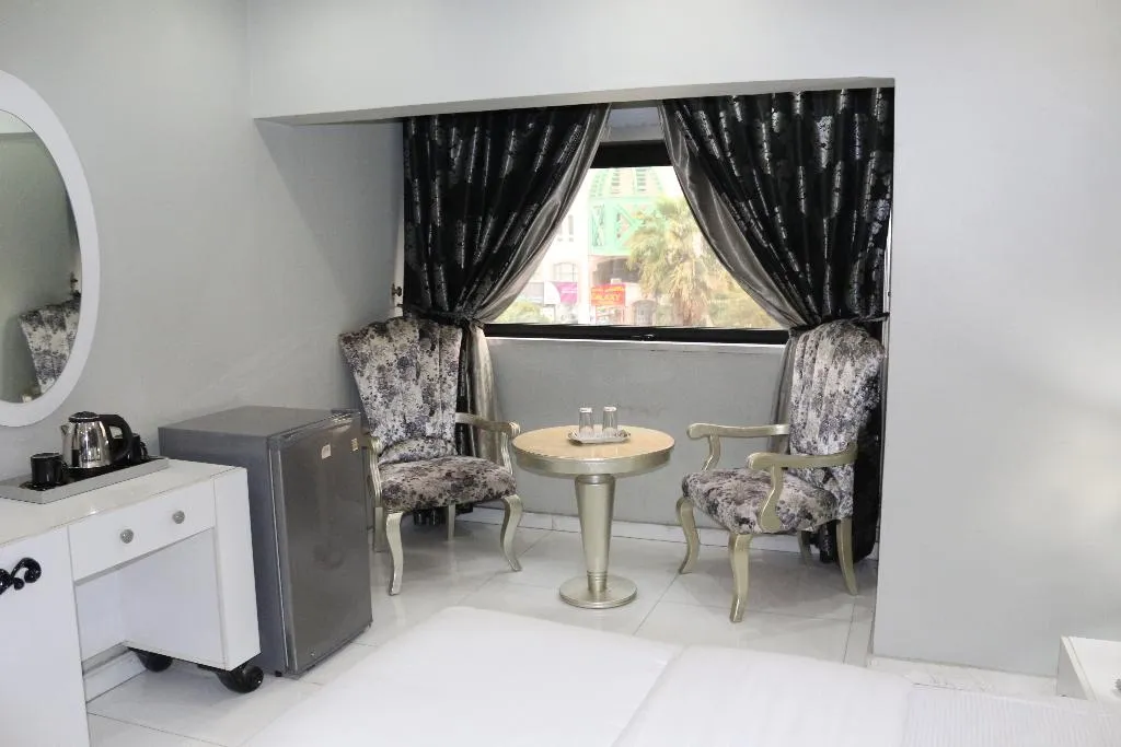 Double or Twin STANDARD Room, White Fort Hotel, Dubai