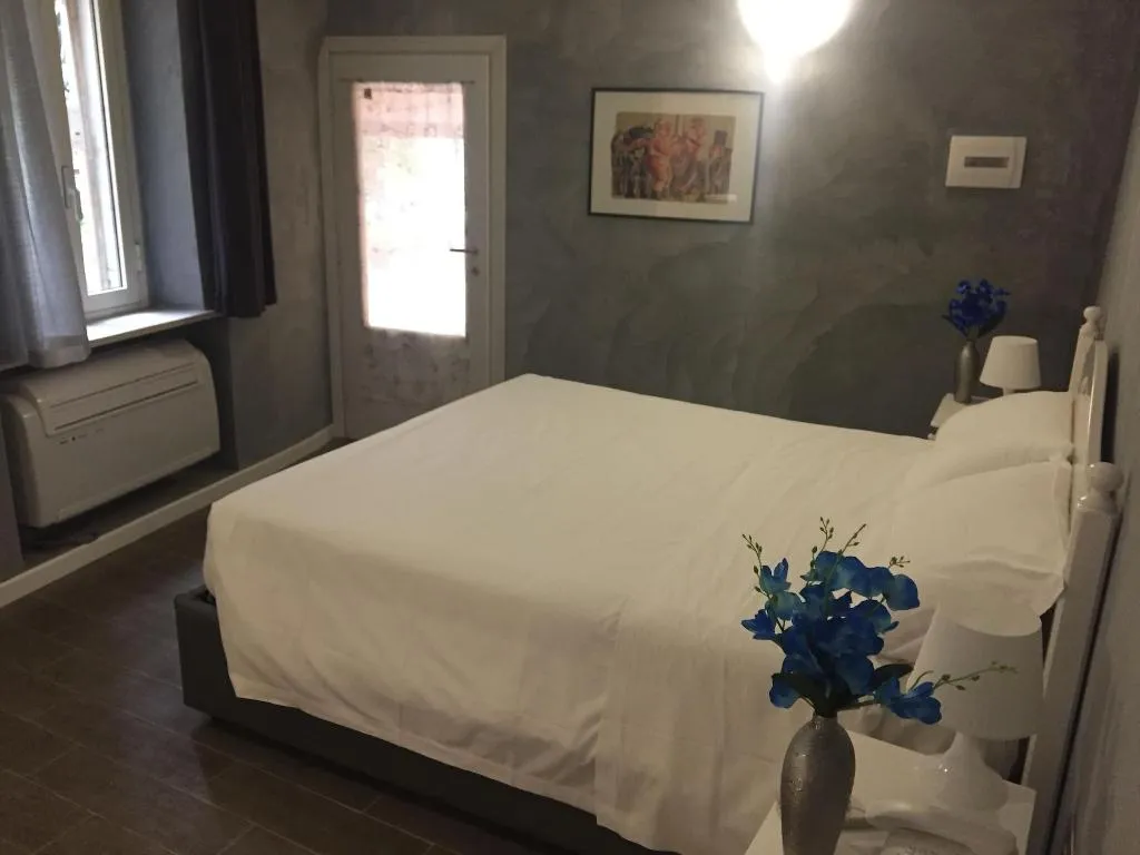 Room, Top Floor Navona, Rome