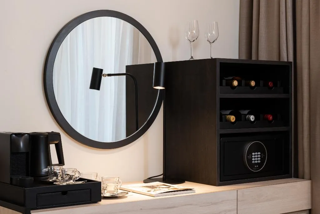 DOUBLE SUPERIOR Room, Epoch House & The Orange Shop Adults Only, Kalamata