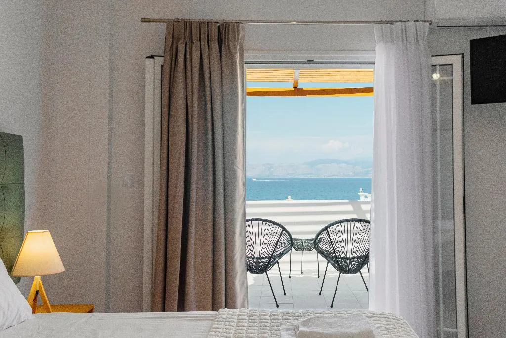 SUITE DELUXE ONE BED Room, La Playa Grande, Corfu