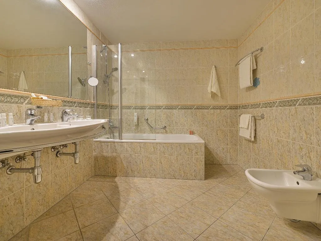 SUITE STANDARD Room, Ramada Prague City Centre, Prague