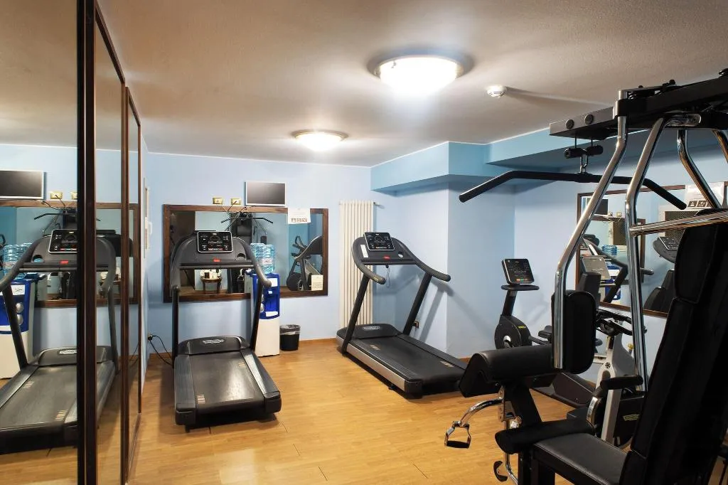 Sports and Entertainment, Santa Barbara, Milan