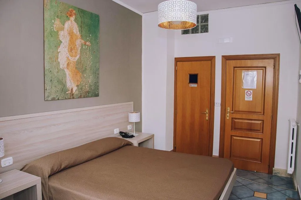 Room, Hotel Piccolo Sogno, Naples