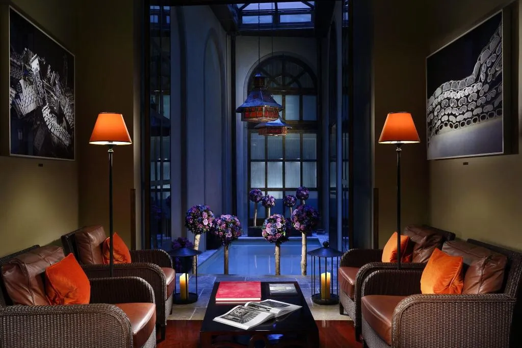 Conferences, L'Orologio, Florence