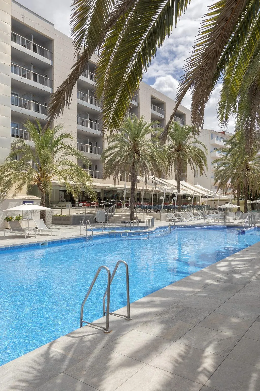 Pool, Cosmopolitan, Majorca