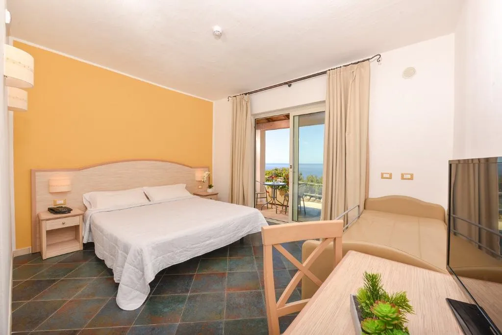 Double or Twin WITHOUT BALCONY Room, Castelsardo Resort Village, Alghero