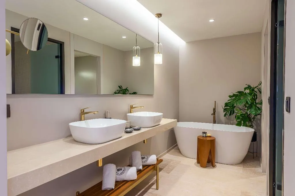 Room, Aulus Chania Resort, Curio Collection by Hilton, Thessaloniki