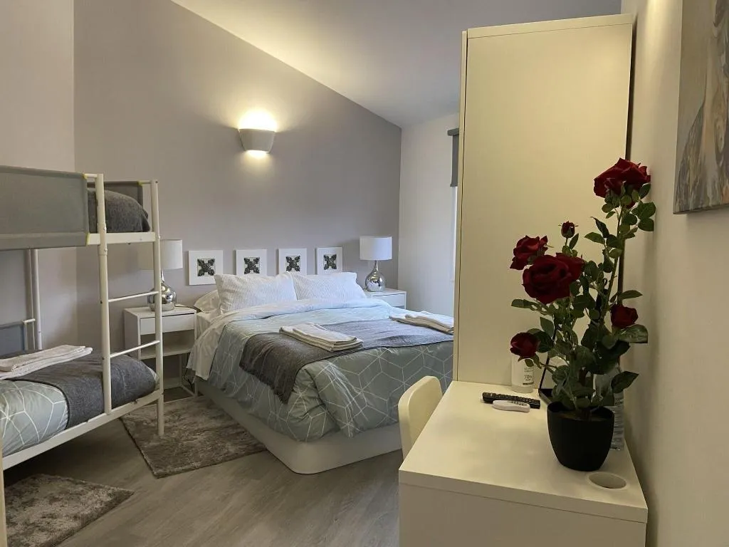 Room, Residencial Triunfo, Porto