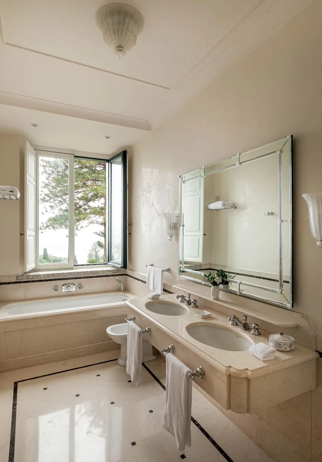 SUITE DELUXE Room, Grand Hotel Timeo, A Belmond Hotel, Taormina, Taormina