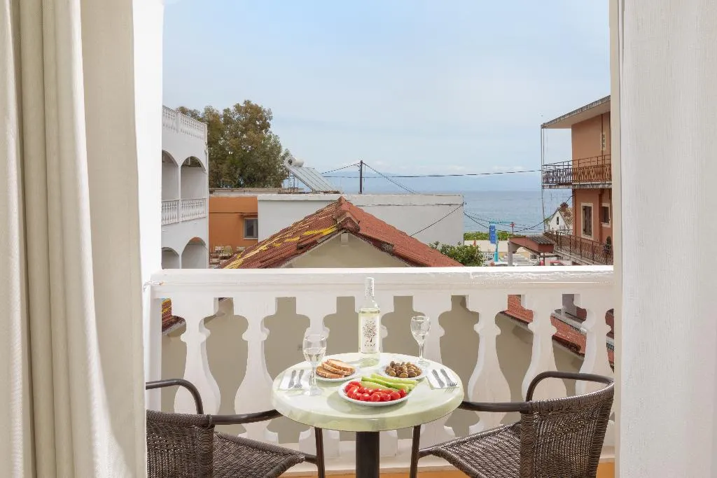 DOUBLE CAPACITY 2 Room, Bella Vista Beach Hotel & Studios, Corfu