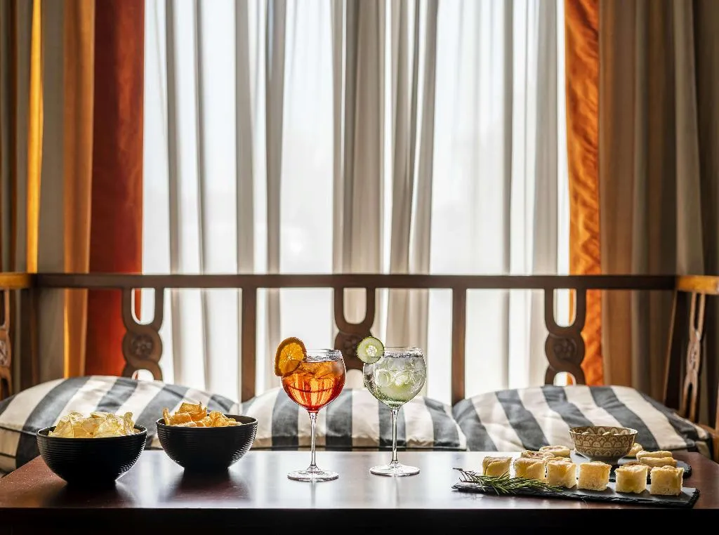 Bar, The Regency, Sure Hotel Collection by Best Western, Milan