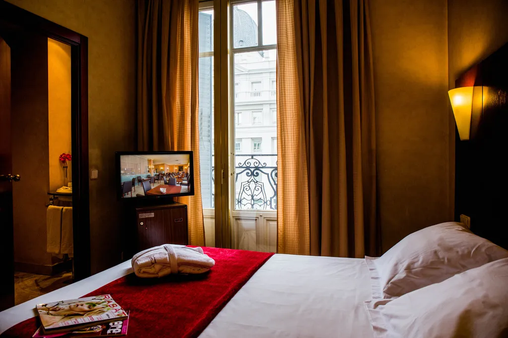 DOUBLE WITH DOUBLE BED Room, Hotel Arosa, Madrid