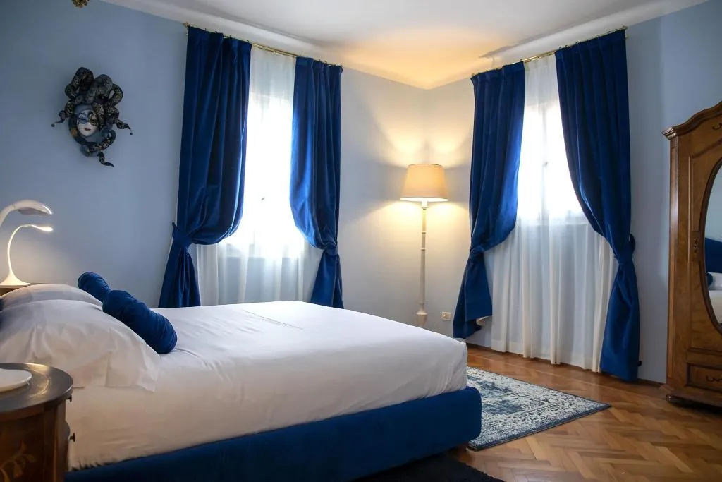 APARTMENT STANDARD Room, Palazzo Paruta, Venice