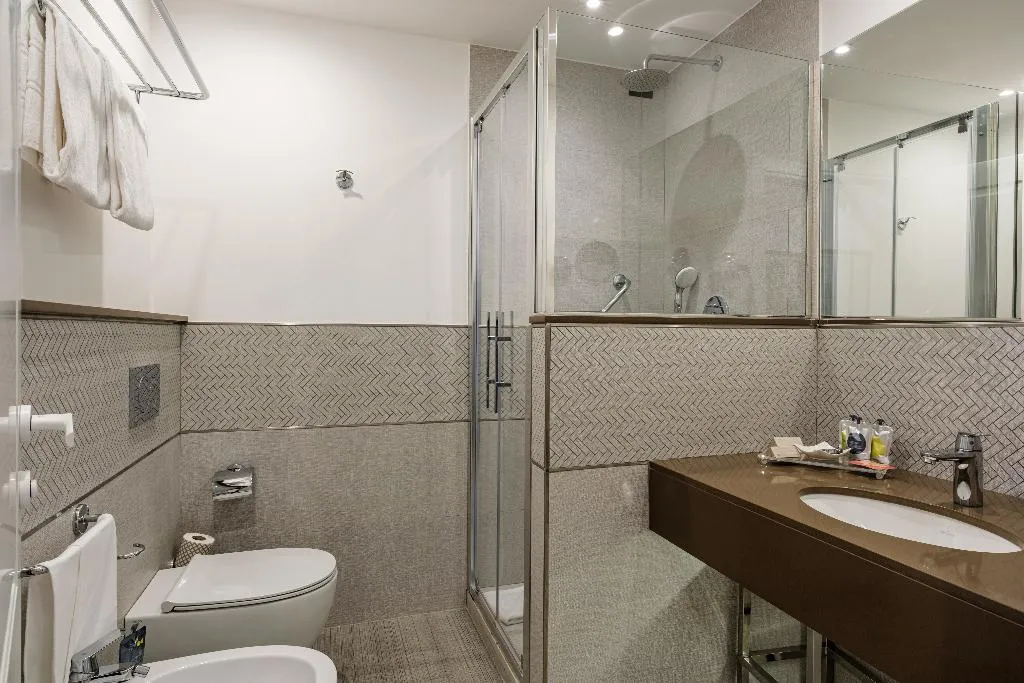 TRIPLE STANDARD Room, Nazionale, Rome