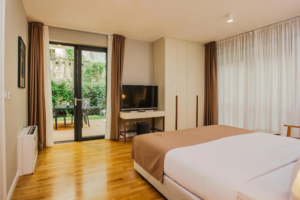 SUITE KING BED ONE BEDROOM  Room, Armerun Heritage Hotel & Residences, Split