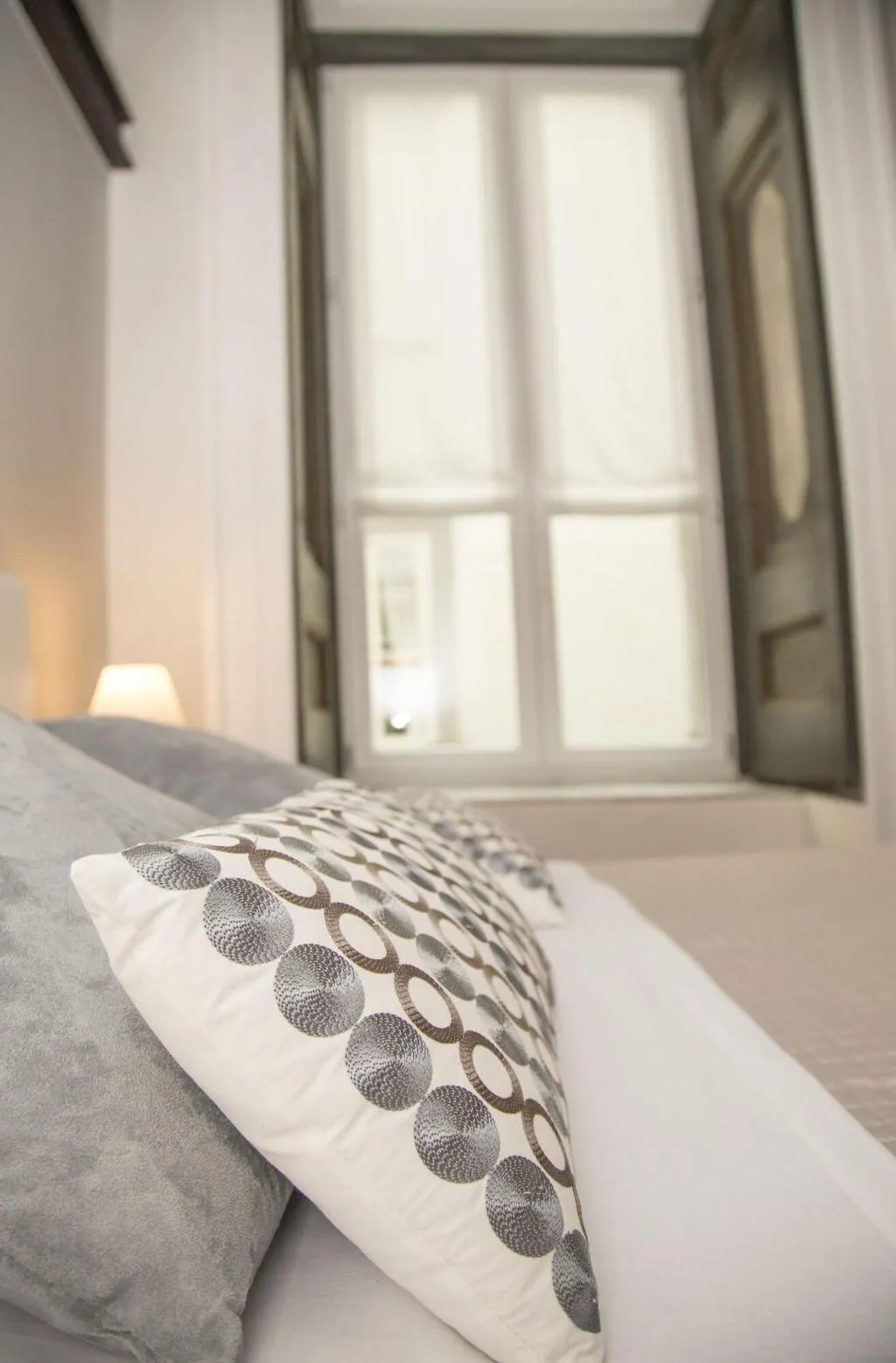 SUITE QUEEN SIZE BED Room, Santa Chiara Boutique Hotel, Naples