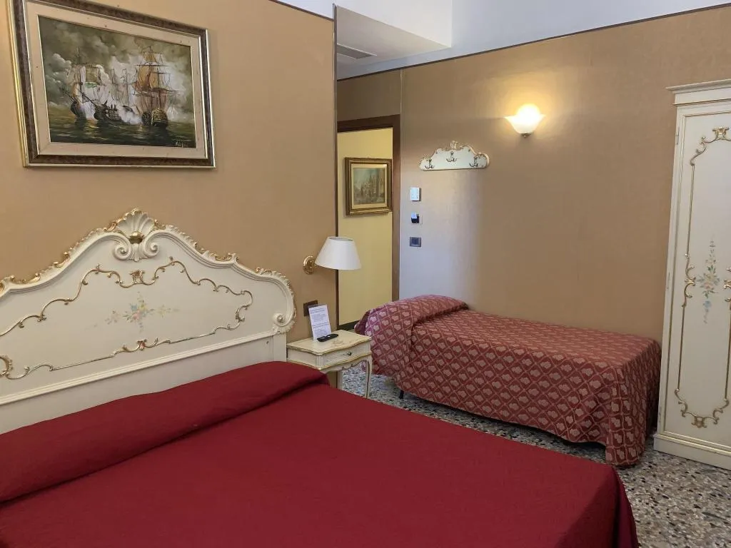 TRIPLE STANDARD Room, Locanda Poste Vecie, Venice