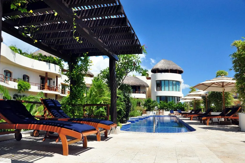 Pool, Porto Playa Condo Hotel, Playa Del Carmen