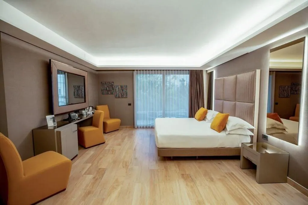 Room, Resort Tre Fontane, Naples