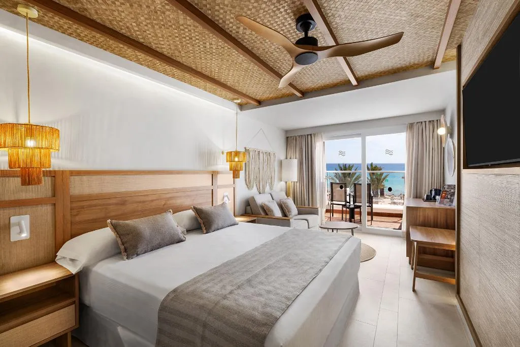 DOUBLE SEA VIEW Room, Hotel Riu Palace La Mola, Ibiza