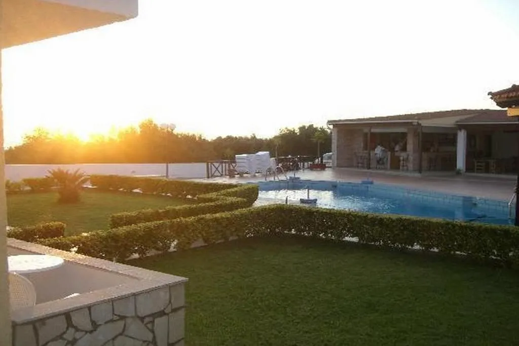 Pool, Mareva Apartments, Crete