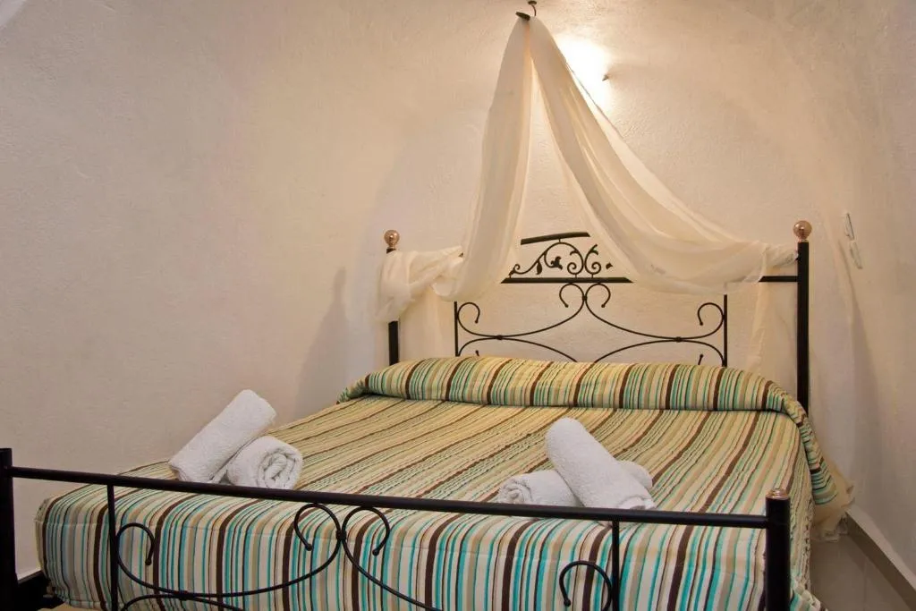 Room, Sweet Pop - Adults Only, Santorini