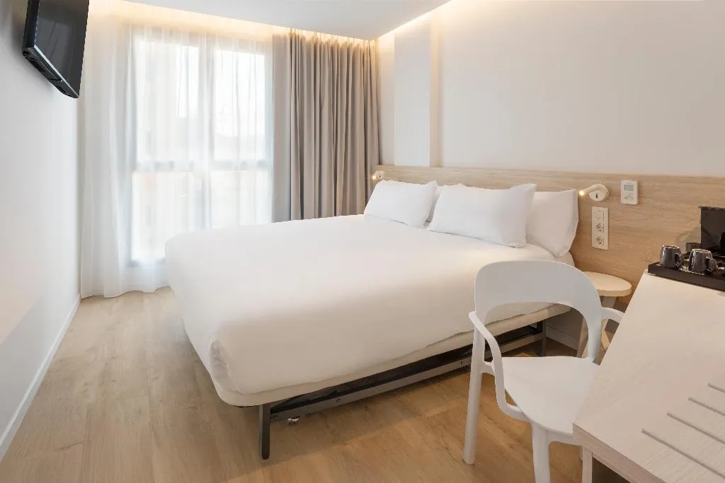 DOUBLE STANDARD Room, B&B HOTEL Alicante Centro, Costa Blanca