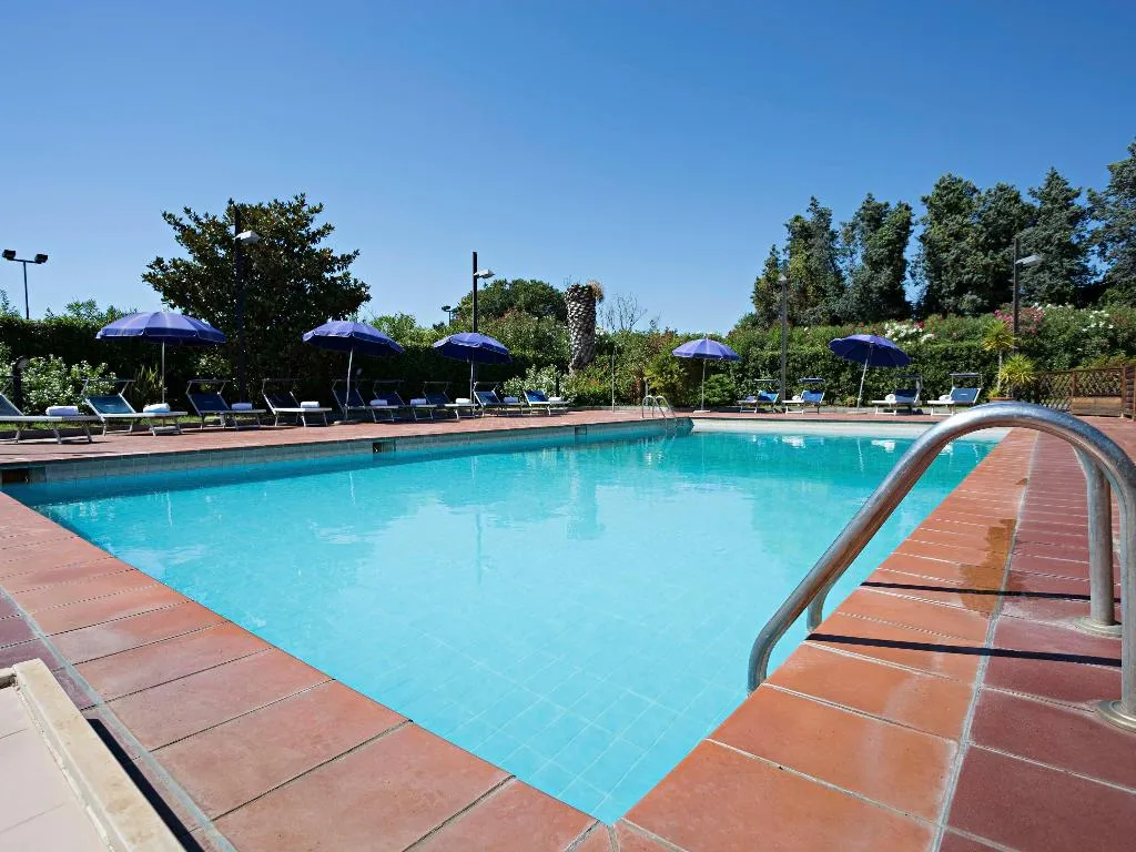 Pool, Novotel Caserta Sud, Naples
