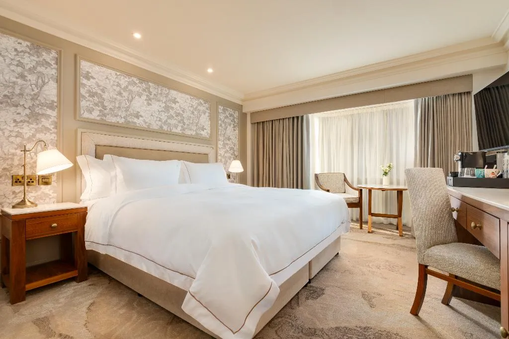 Room, Brooks, Dublin