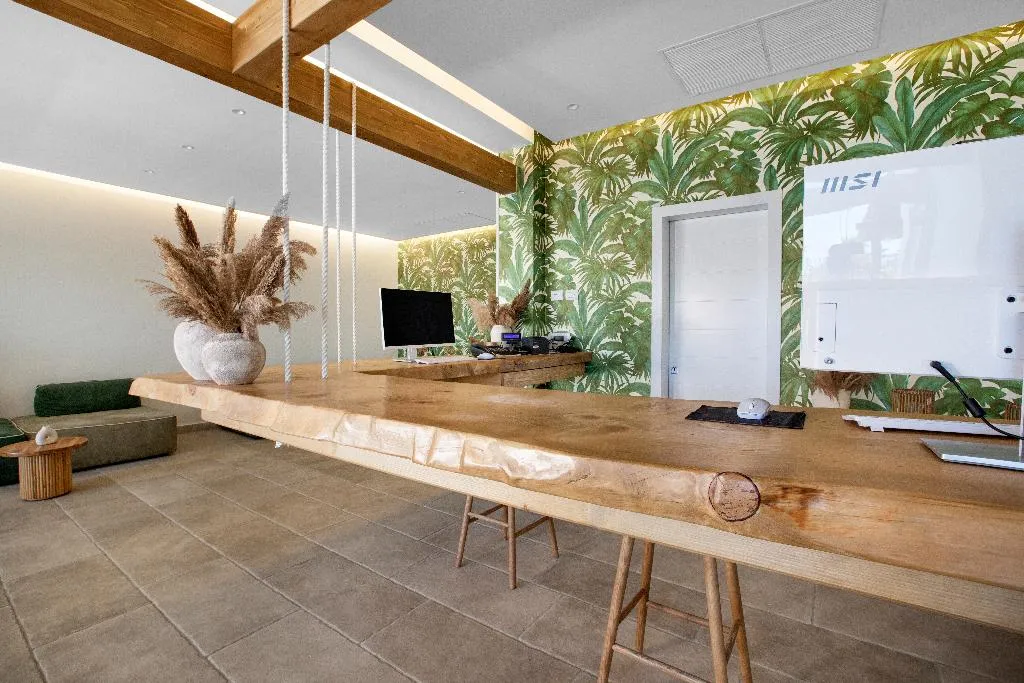 Lobby, Maya Beach Resort, Naples