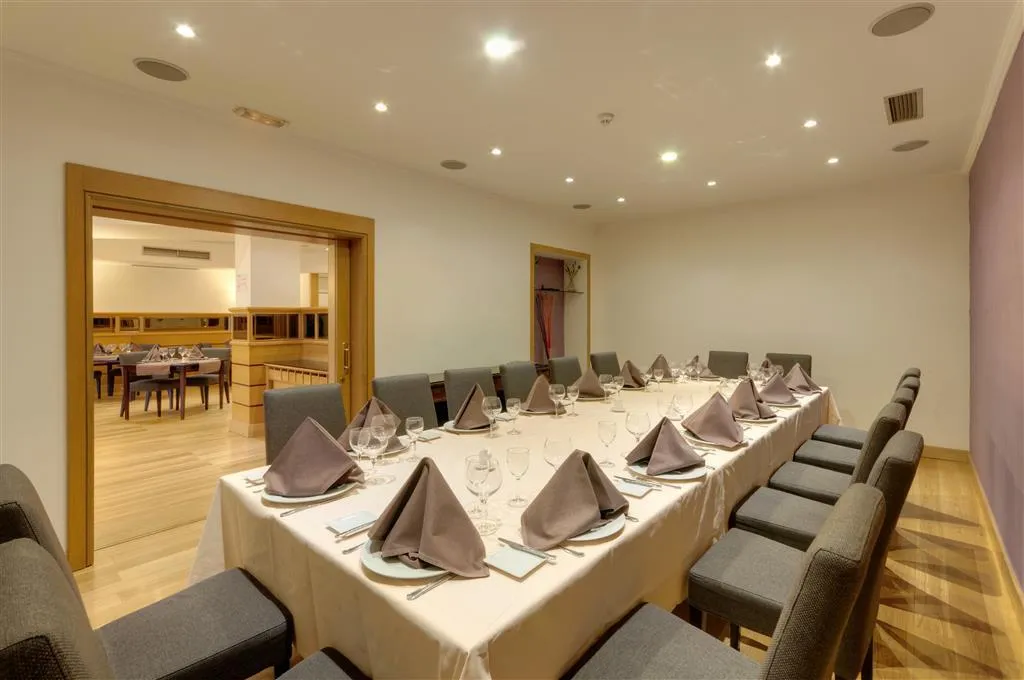 Restaurant, Gran Hotel Los Angeles, Madrid