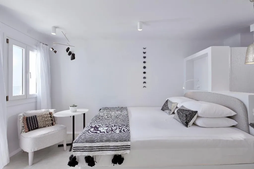 DOUBLE STANDARD Room, Cosmopolitan Suites, Santorini