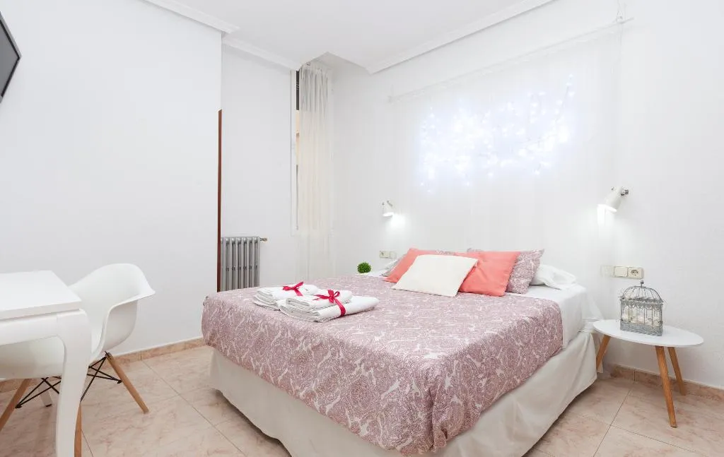 Double or Twin STANDARD Room, Vazquez de Mella Boutique Gran Vía, Madrid