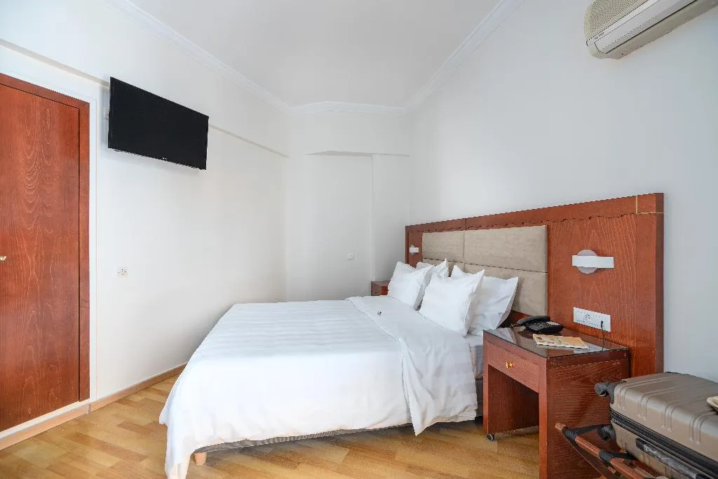 Double or Twin WITH BALCONY Room, Attalos Hotel, Athens
