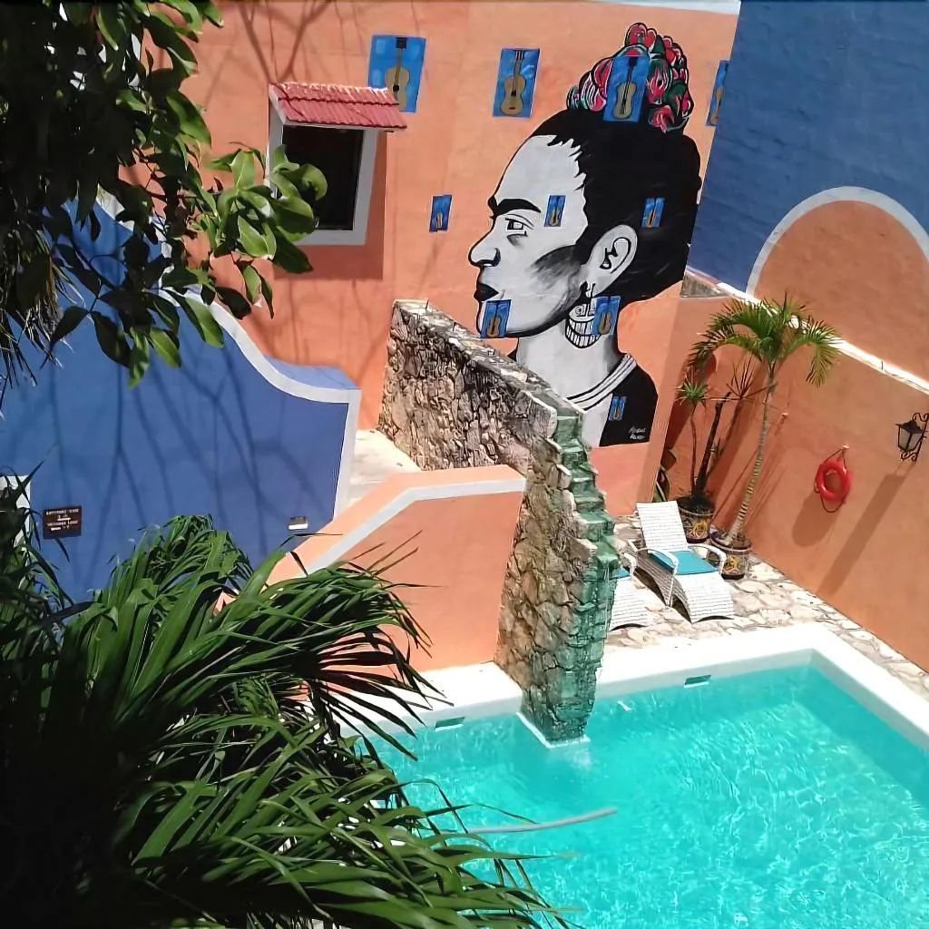 Sports and Entertainment, Casa de las Flores, Playa Del Carmen
