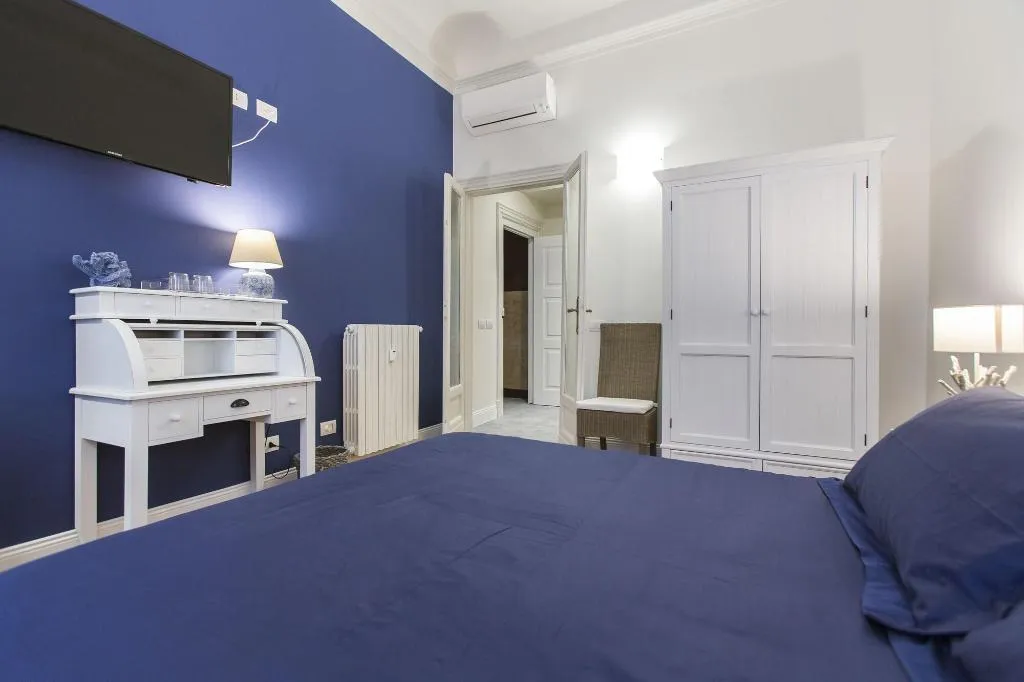 Room, Household - Settembrini 17, Milan