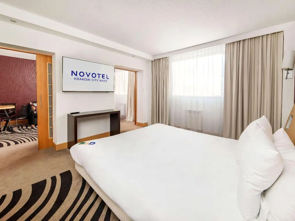 SUITE STANDARD Room, Novotel Krakow City West, Krakow